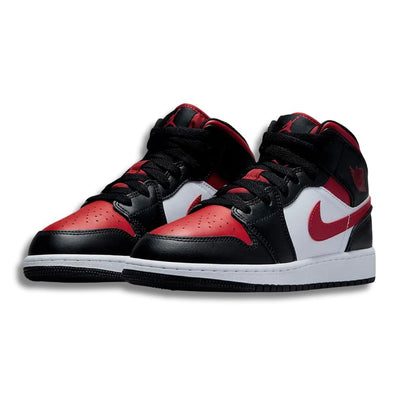 Air Jordan 1 Mid ”Fire Red” - Schype.se