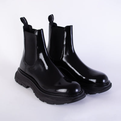 Alexander McQueen Black Leather Chelsea boots